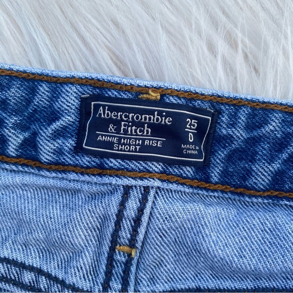 Abercrombie & Fitch annie high rise festival distressed jean shorts 25 / 0 - Picture 3 of 7